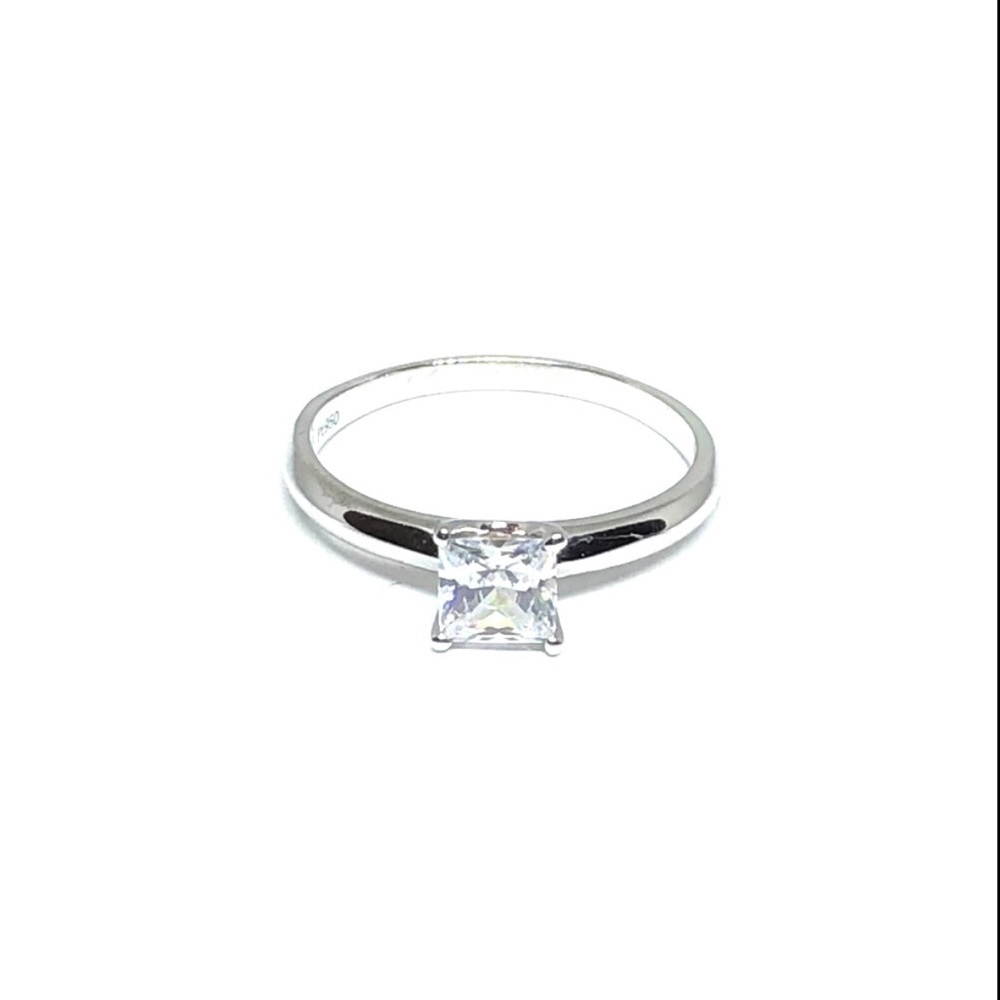 Platinum 1Ct. Princess Cut Solitaire Engagement Ring